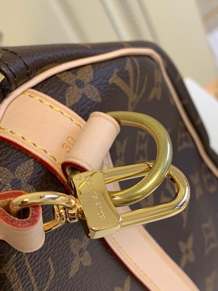 Alma Leather Shoulder Bag 30x21x17cm