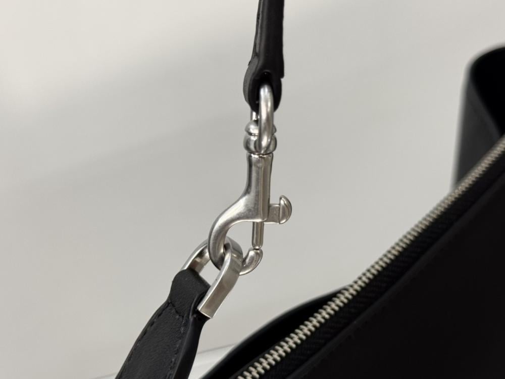 Classic Top Handle Bag Style 1694543535