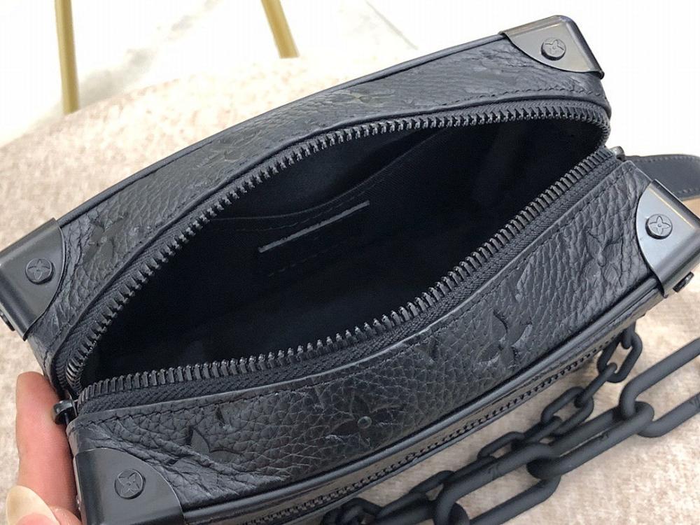 Elegant Stylish Shoulder Bag 18x13x8cm