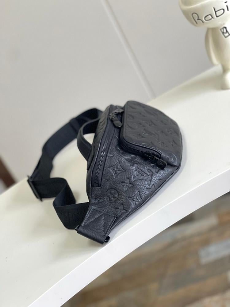 Elegant Leather Shoulder Bag 30x15x8cm