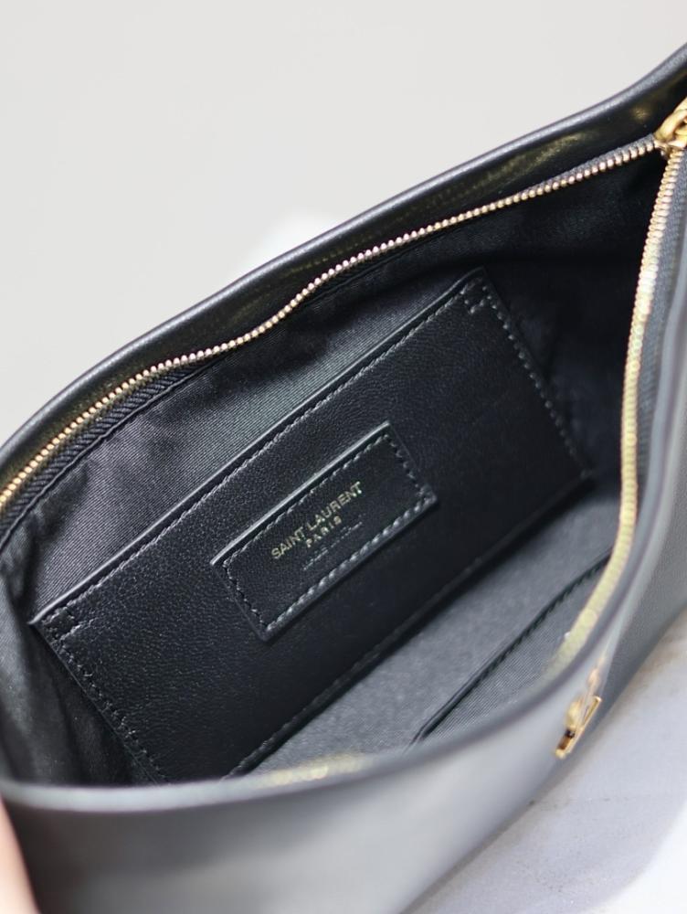 Elegant Stylish Lambskin Top Handle Bag 30x15x3.5cm