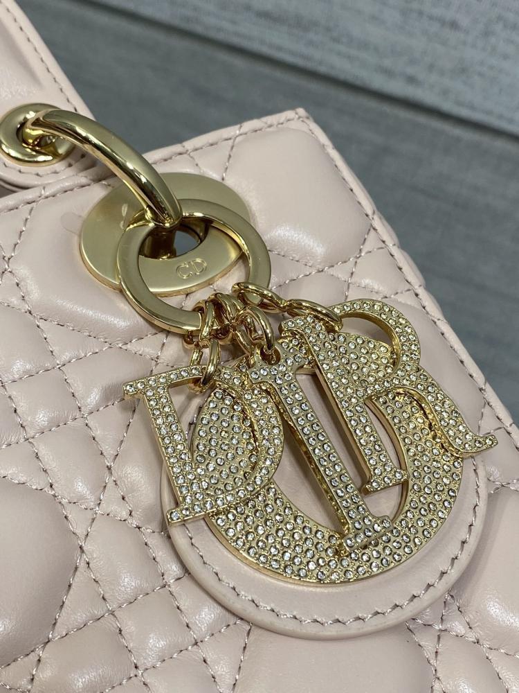 Top Handle Bag Style 155700582