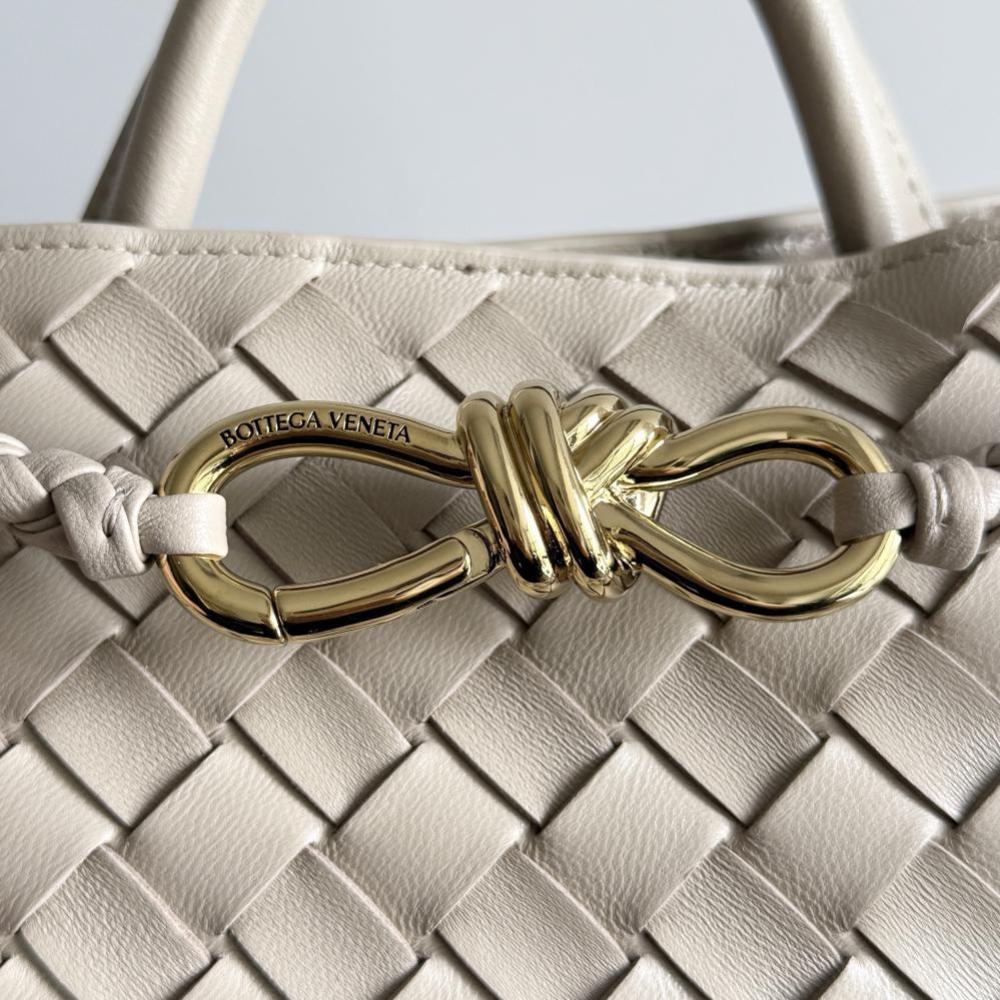 Classic Top Handle Bag Style 710547092