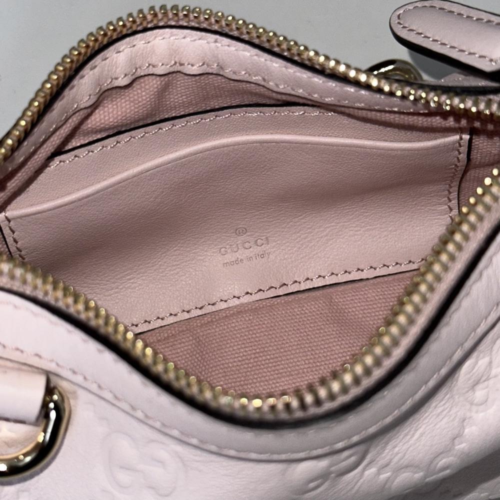 Wallet Style 538457086