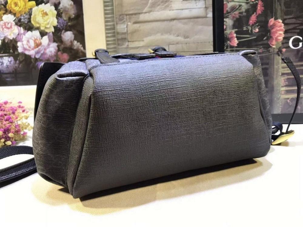 Modern Italian-Inspired Backpack 24x40x16cm