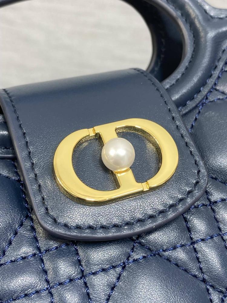 Wallet Style 1246966281