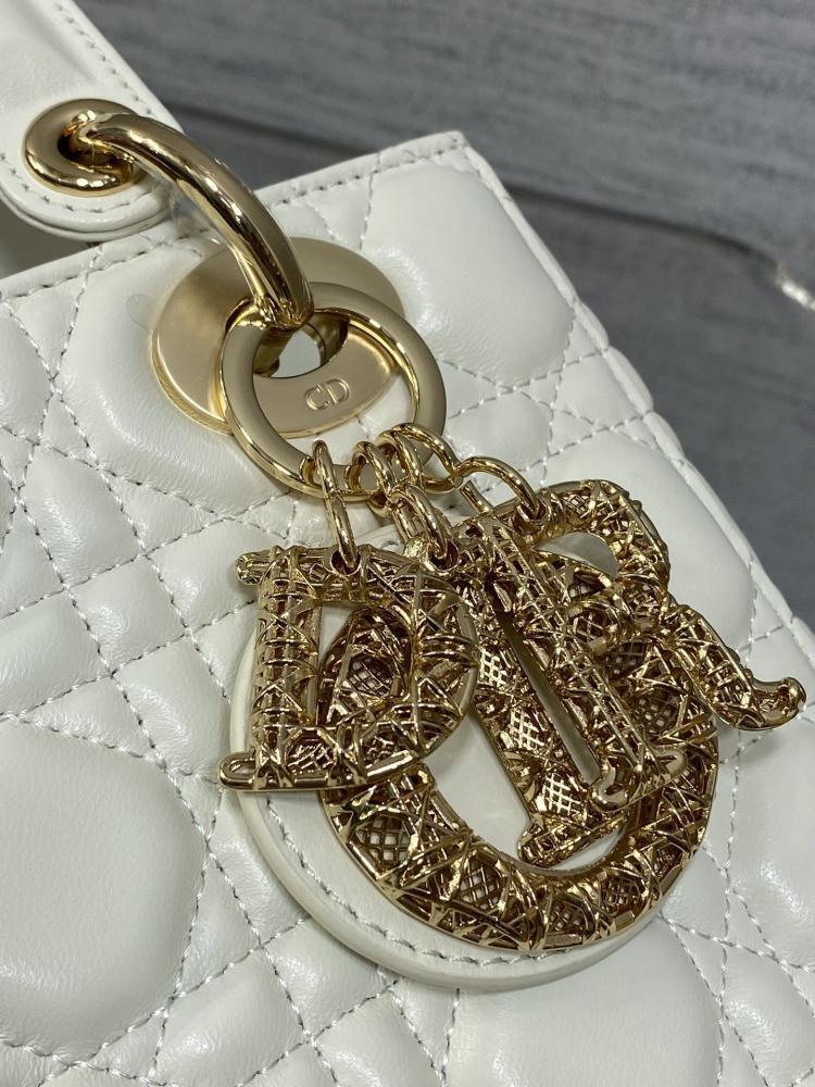Classic Top Handle Bag Style 889785184