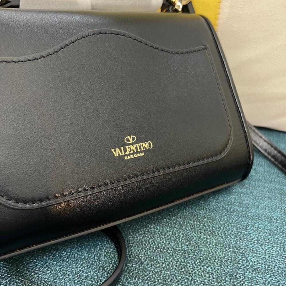 Modern Leather Shoulder Bag