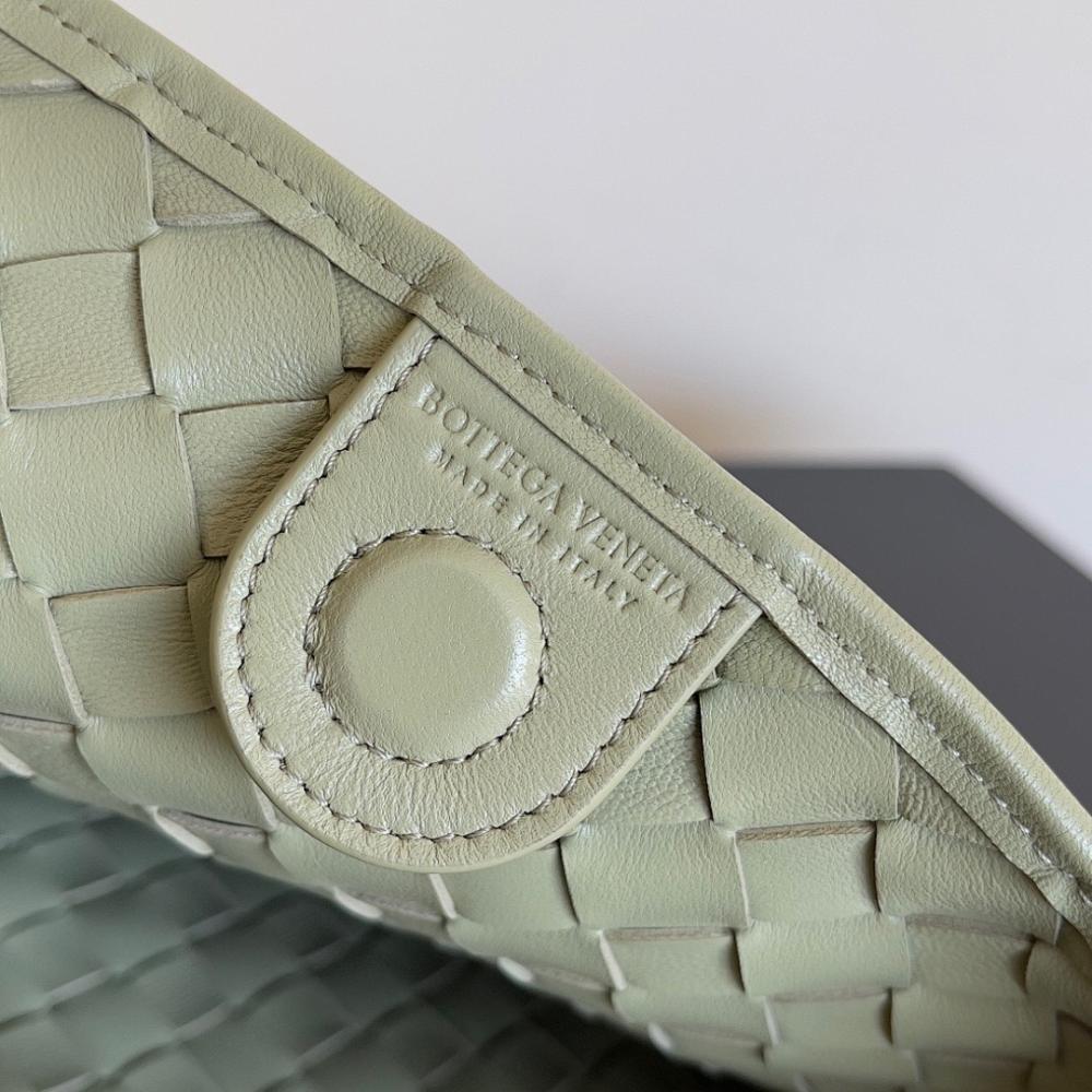 Stylish Woven Top Handle Bag