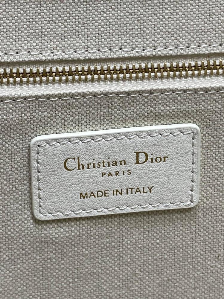 Classic Luxury Tote Bag