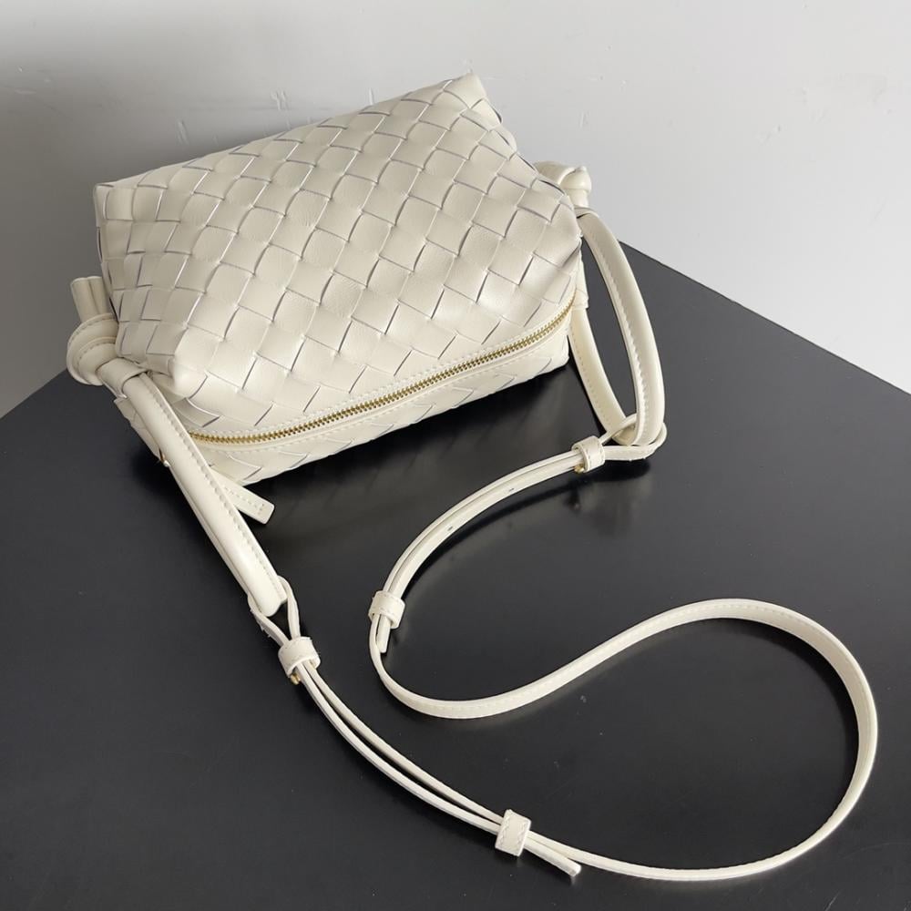 Classic Leather Top Handle Bag Style 1211336507
