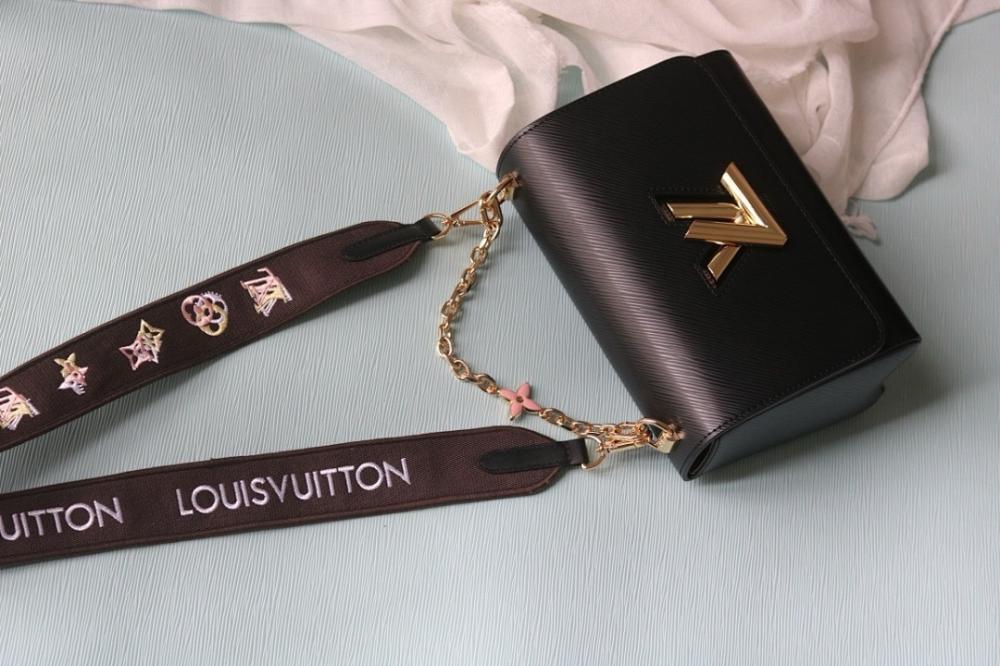 Elegant Embroidered Leather Shoulder Bag