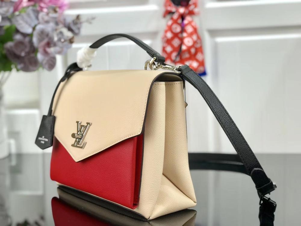Top Handle Bag Style 1058944414