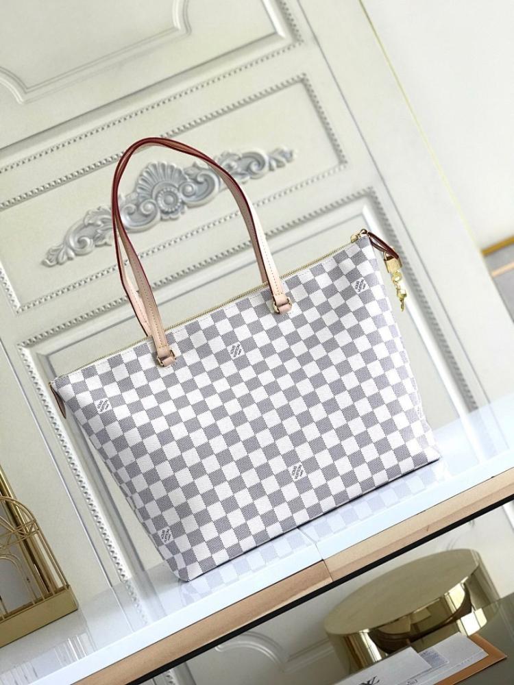 Stylish Gold Calfskin Crossbody Bag