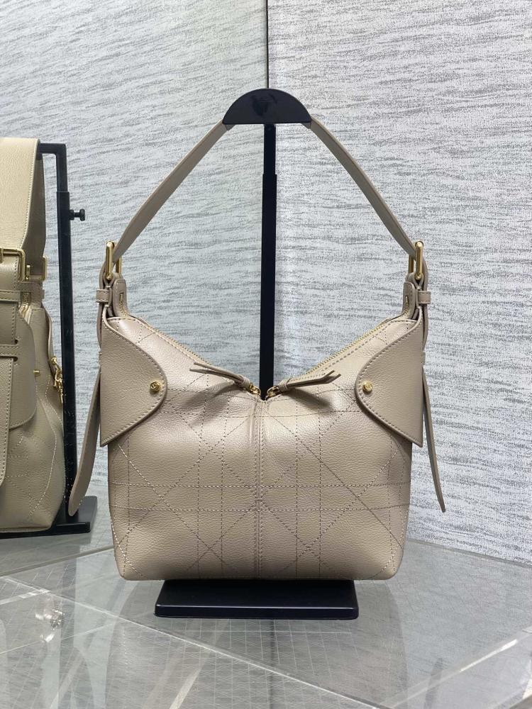 Luxury Leather Top Handle Bag Style 1636623224