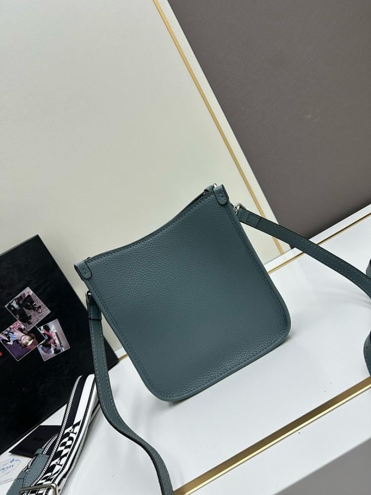 Luxury Elegant Printed Leather Shoulder Bag 20x19x6cm