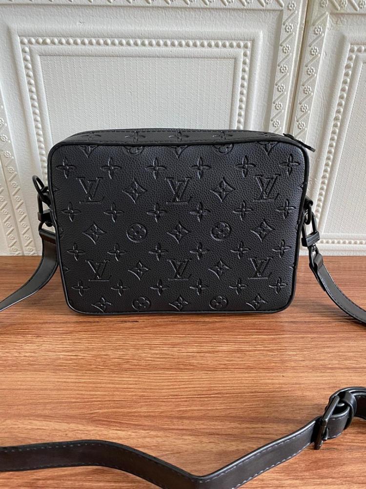 Classic Elegant Shoulder Bag