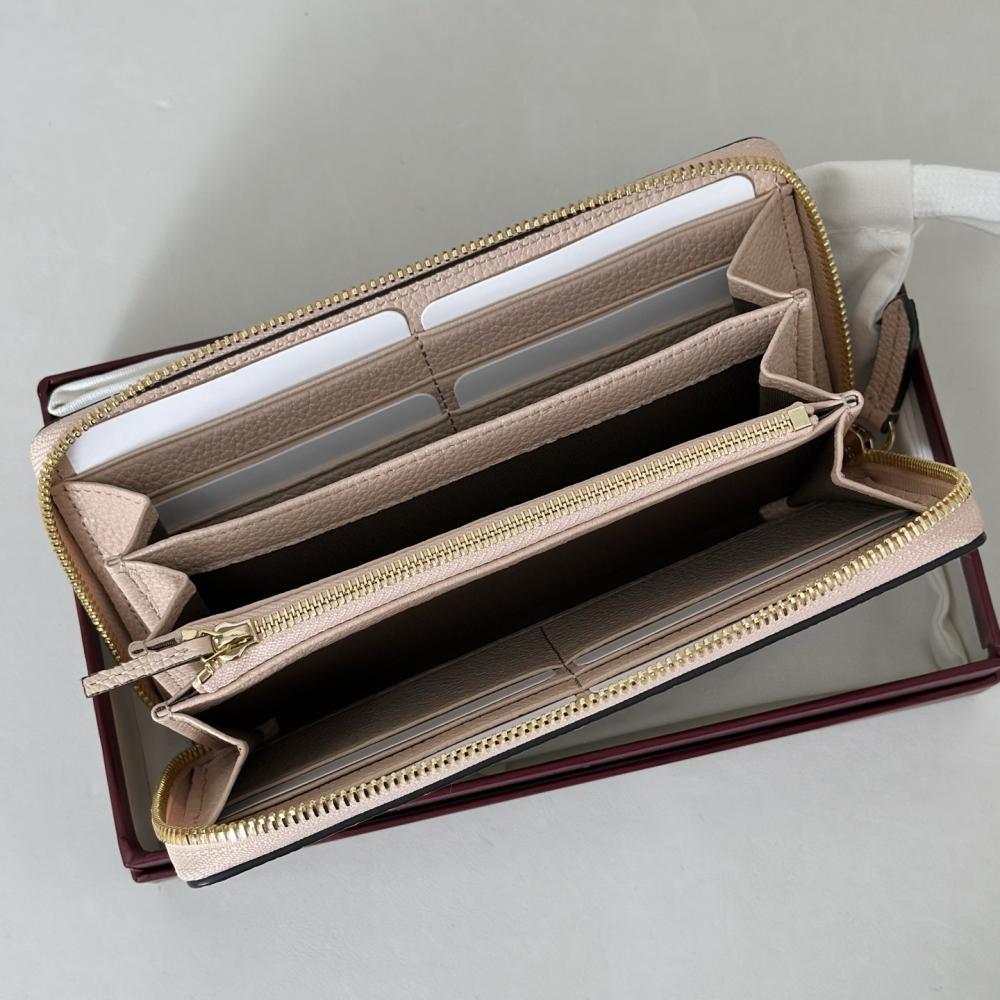 Luxury Wallet Style 1142808869