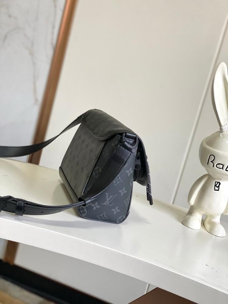 Modern Elegant Black Leather Shoulder Bag Black/Silver 26.6x17x11cm