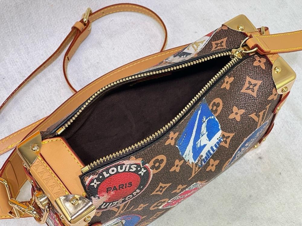 Stylish Refined Leather Shoulder Bag 21x14x6cm