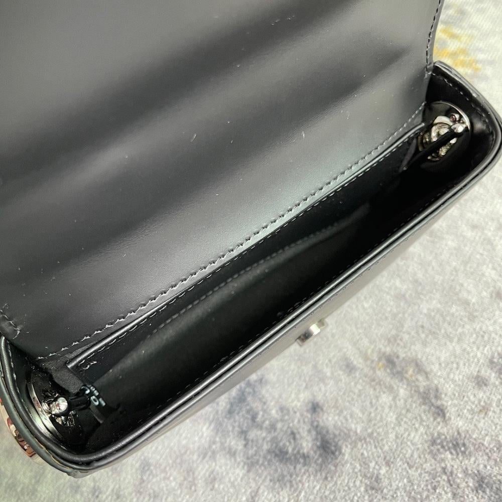 Stylish Refined Bag 18.5x10x4cm