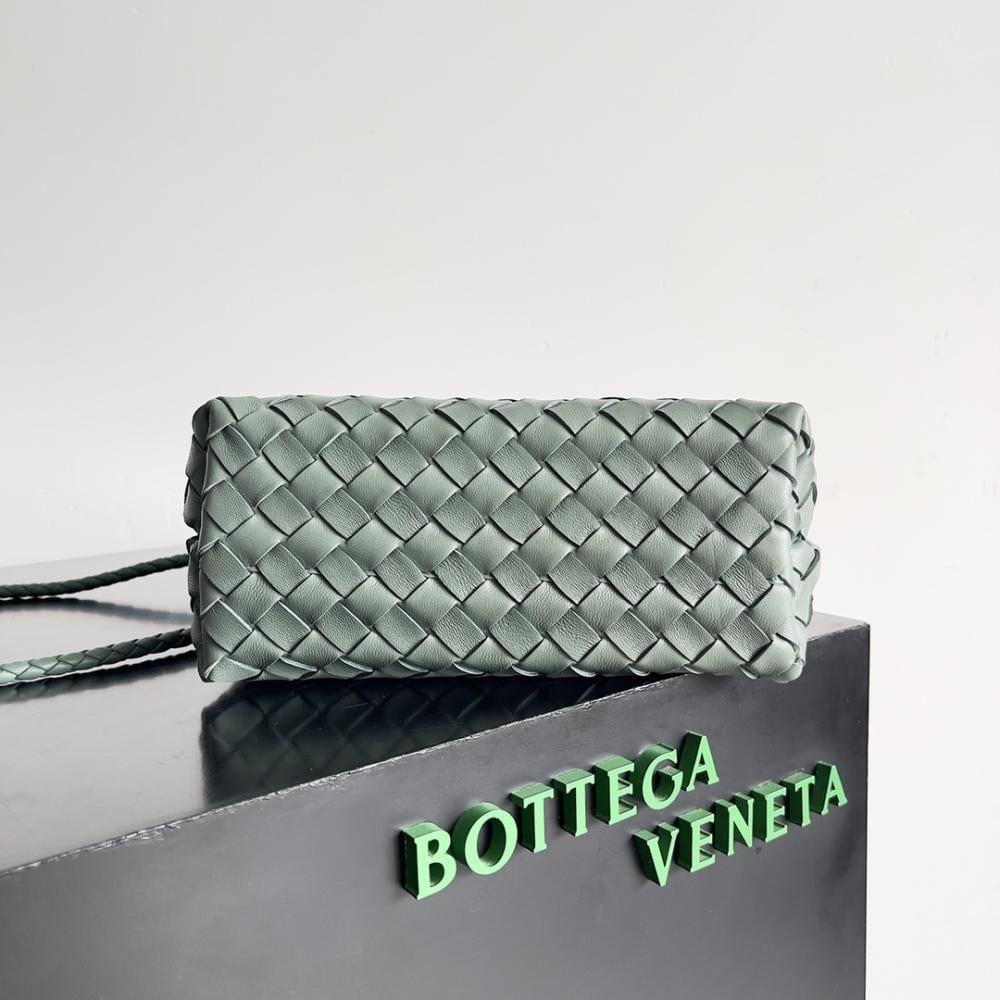 Classic Top Handle Bag Style 675469466