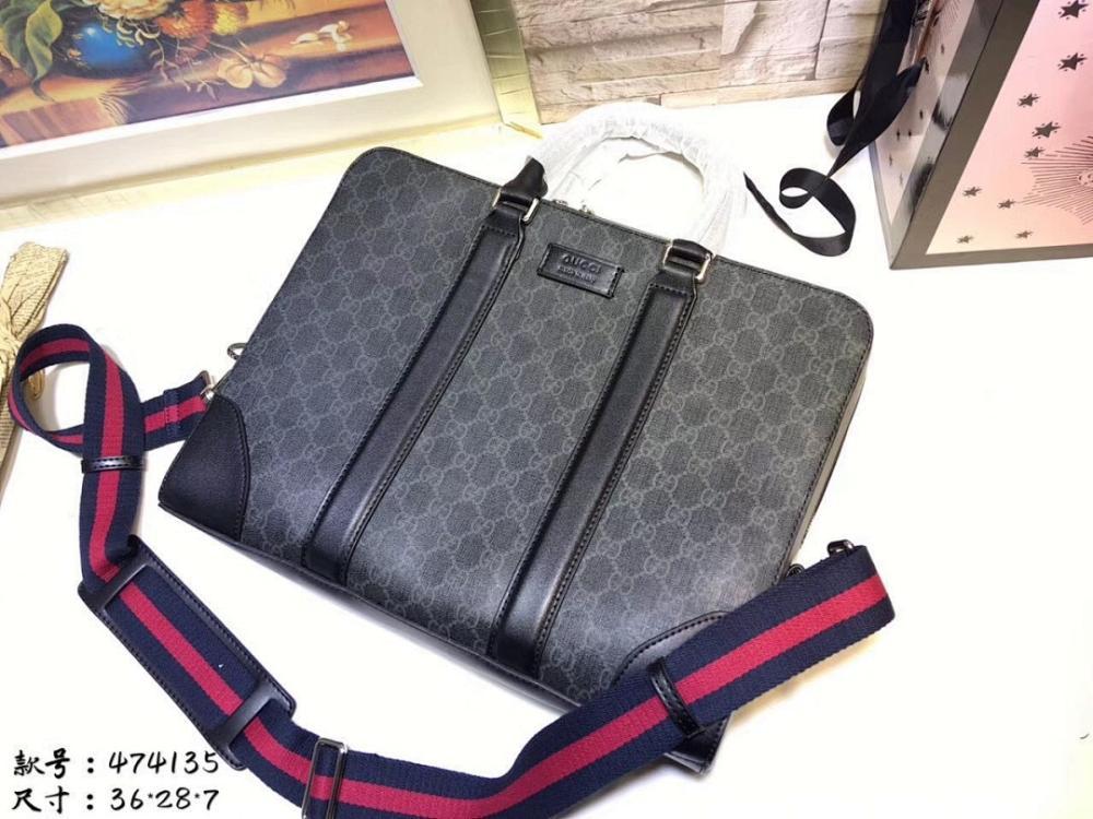 Elegant Refined Shoulder Bag 36x28x7cm