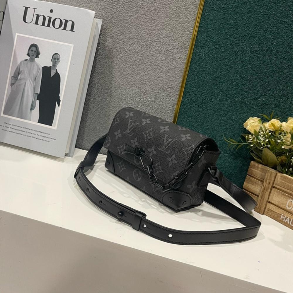Classic Luxury Shoulder Bag 18x11x6.5cm