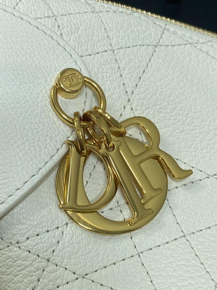 Classic Top Handle Bag Style 363755085