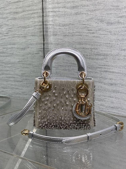 Embroidered Wallet Style 368371749