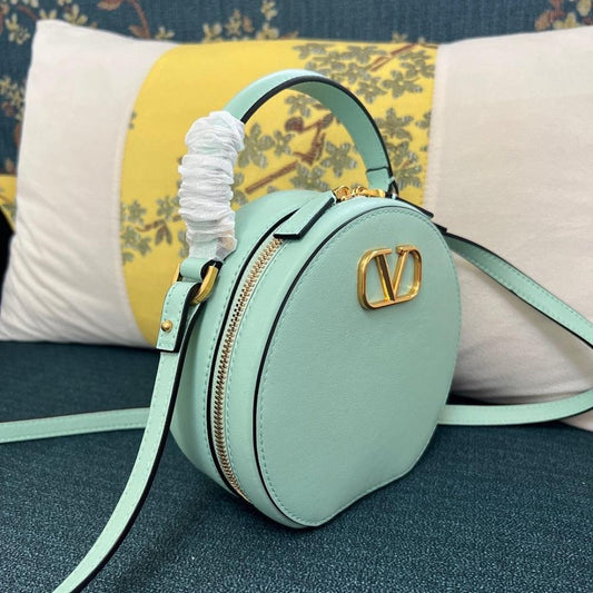Stylish Refined Calfskin Shoulder Bag 16x15x5.5cm