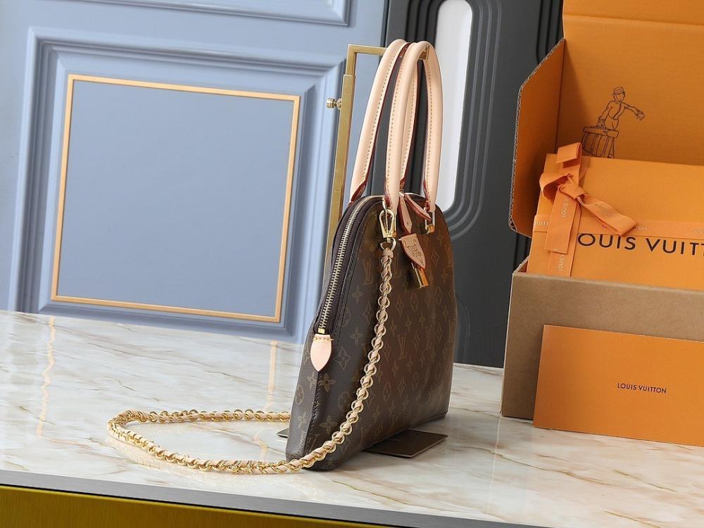 Classic Italian-Inspired Bag 38x25x5cm
