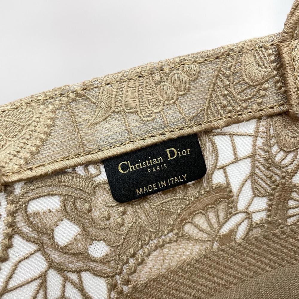 Stylish Embroidered Shoulder Bag 36x27.5x16.5cm