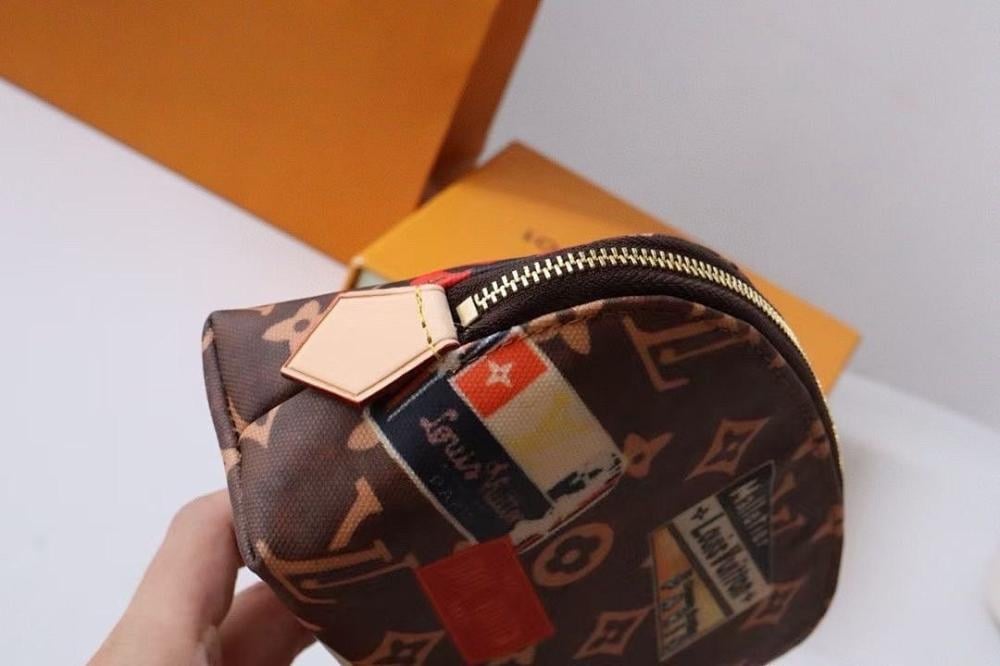 Classic Refined Crossbody Bag 17x12x6cm