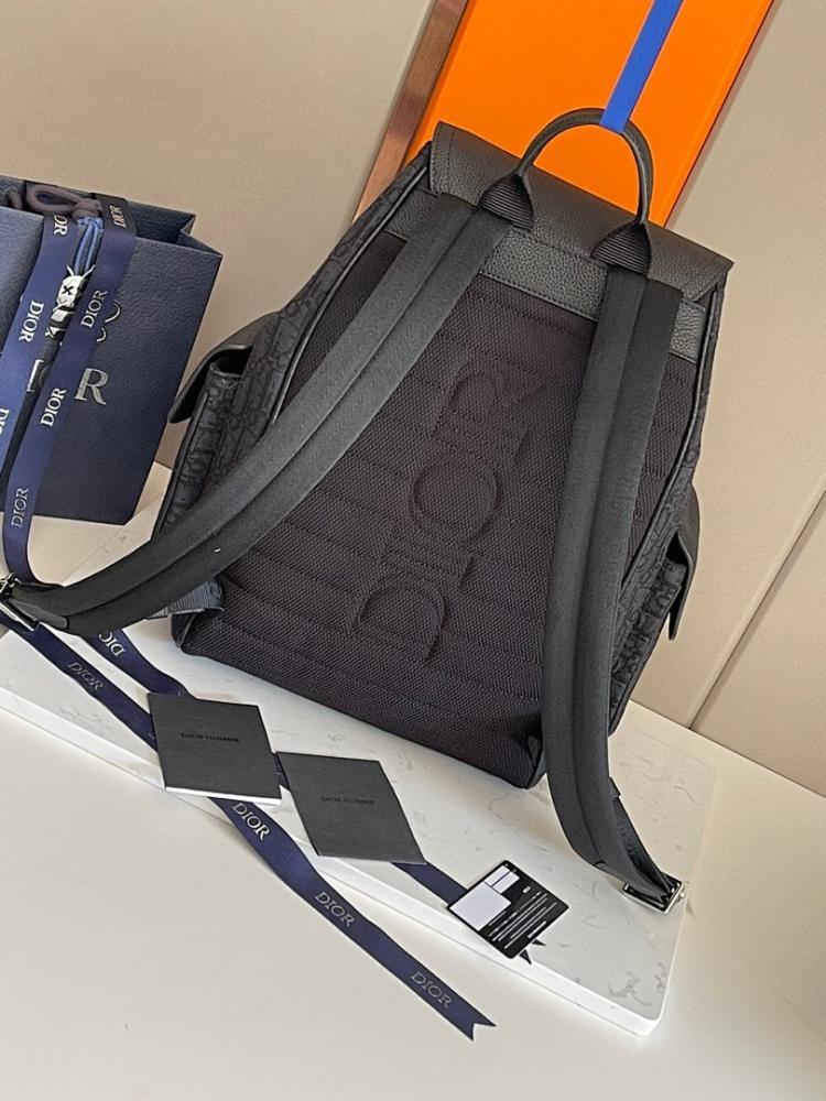 Classic Refined Crossbody Bag 26.5x41.5x17.5cm
