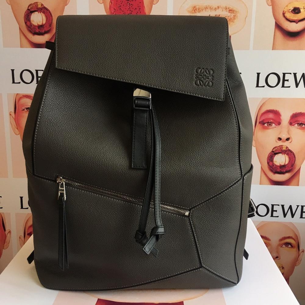 Modern Italian-Inspired Backpack 33x44.5x19cm