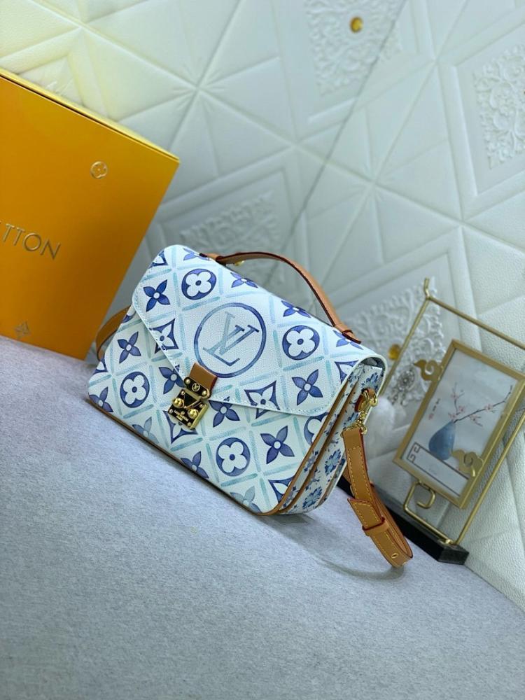 Elegant Stylish Shoulder Bag 25x19x7cm