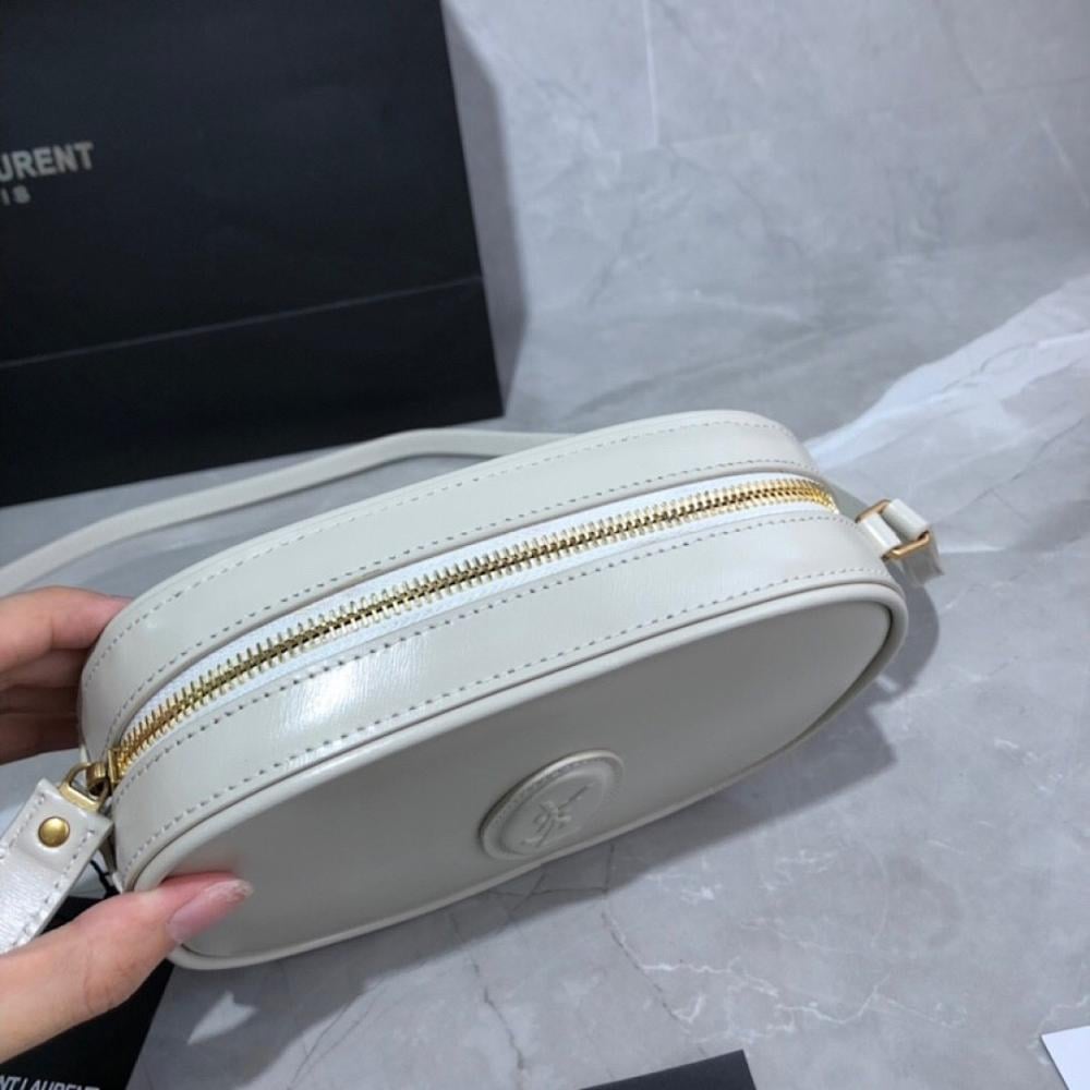 Italian-Inspired Luxury Leather Shoulder Bag 19x13x5.5cm