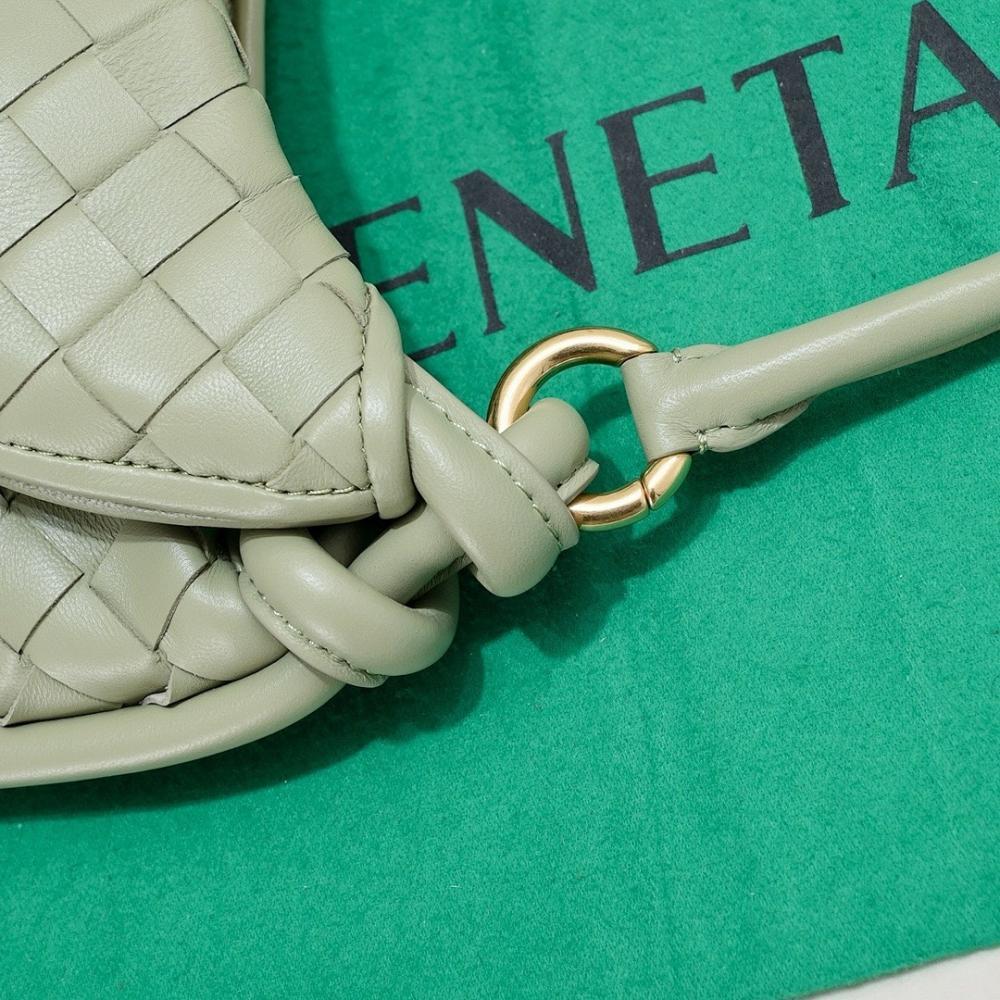 Bobby Woven Leather Shoulder Bag 36x25x10cm
