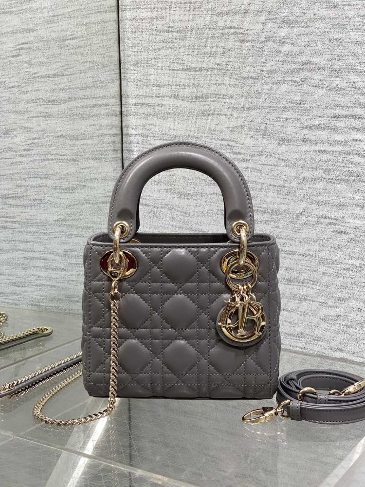 Classic Leather Top Handle Bag Style 590320105