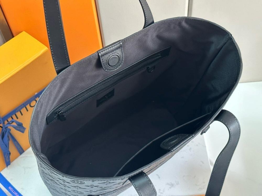 Classic Elegant Shoulder Bag