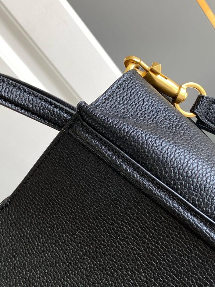 Luxury Refined Calfskin Shoulder Bag 26x21x17cm