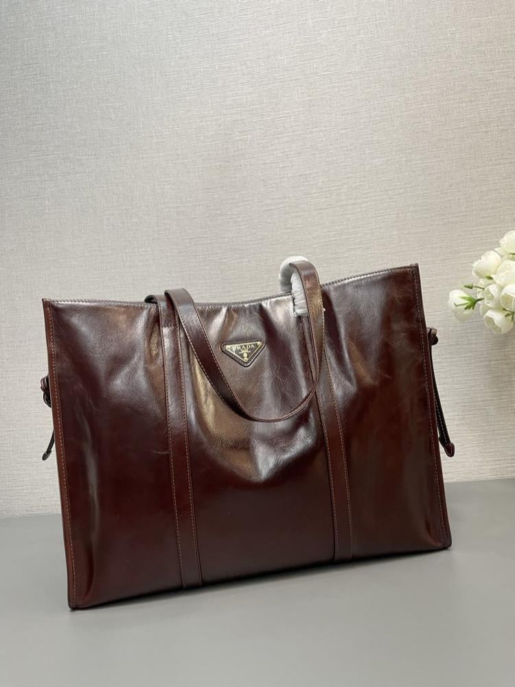 Refined Top Handle Bag Style 886204663