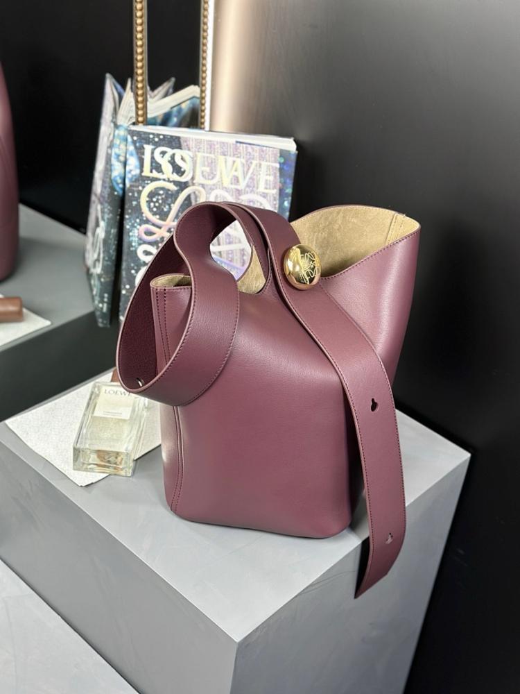 Stylish Premium Shoulder Bag 24.5x23.5x28cm