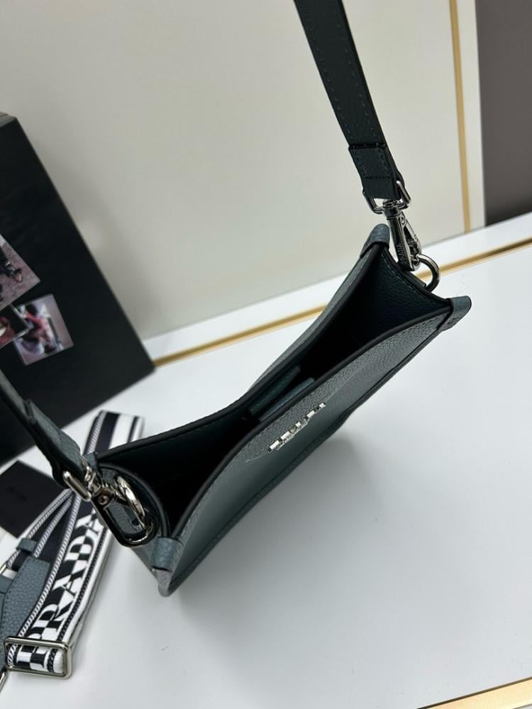 Luxury Elegant Printed Leather Shoulder Bag 20x19x6cm