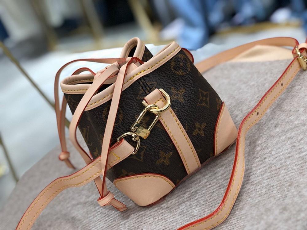 Classic Bucket Bag Style 578158910
