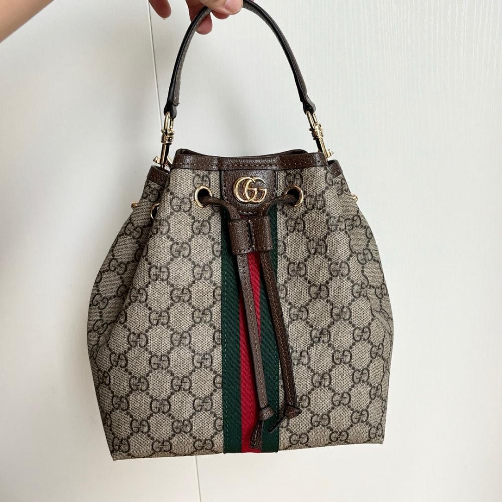 Elegant Shoulder Bag 22x21.5x13cm