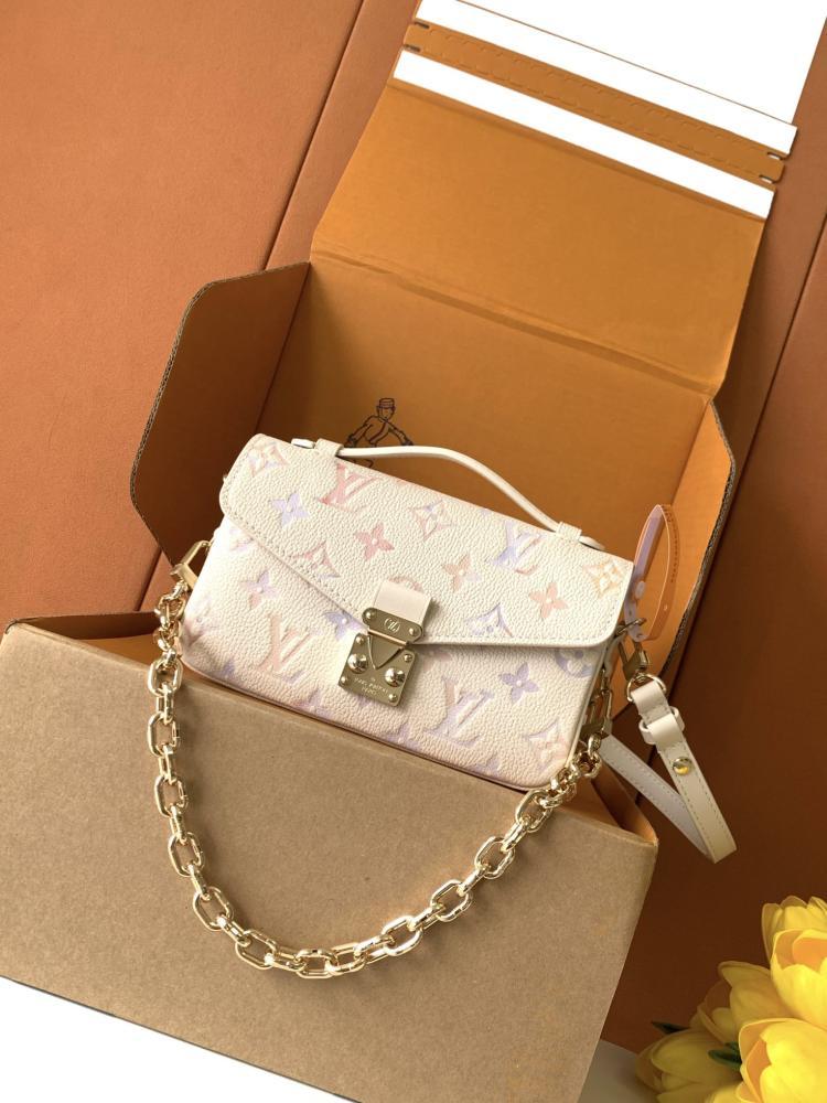Classic Luxury Top Handle Bag Style 1605813517