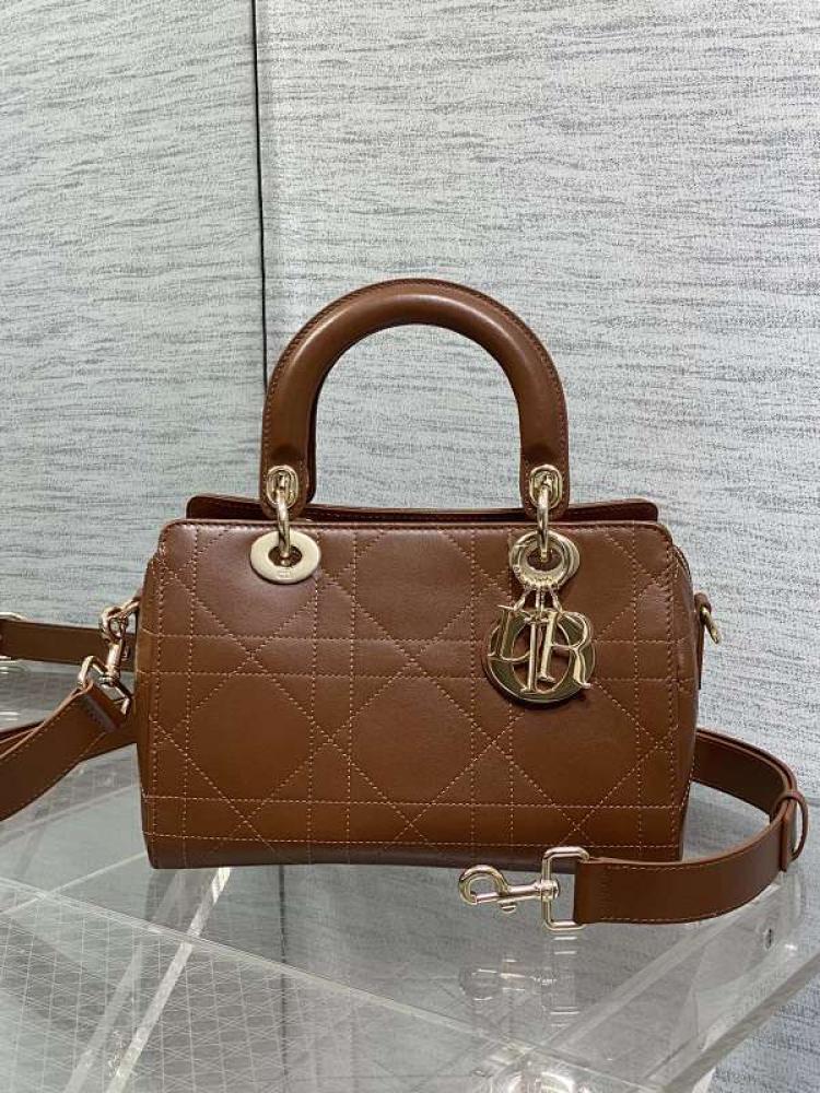 Leather Top Handle Bag Style 322403370
