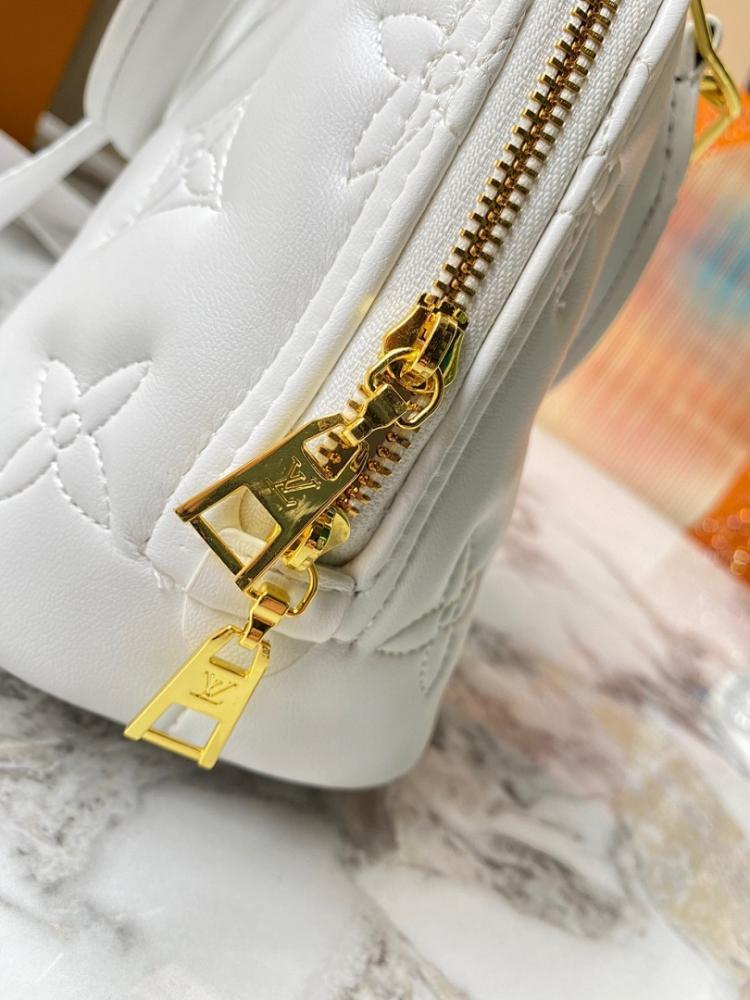 Italian-Inspired Stylish Quilted Leather Crossbody Bag 24.5x18x12cm